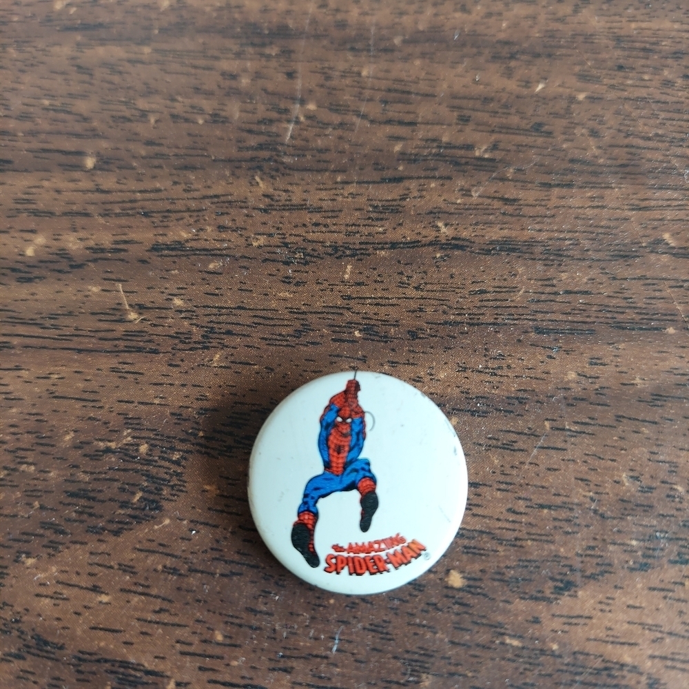 Vintage Marvel amazing Spider-man pin